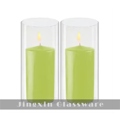 Stikla caurules svečturis